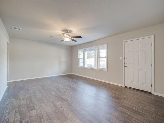 5th image of 5812 Circular Dr