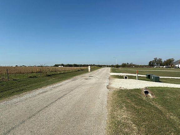 4th image of 3137 Chisam Rd