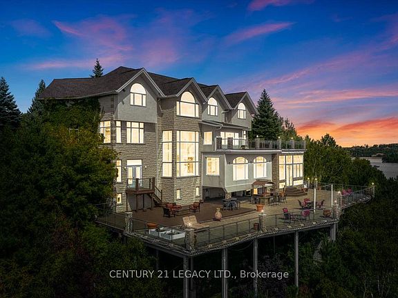 2nd image of 376 Maki Ave