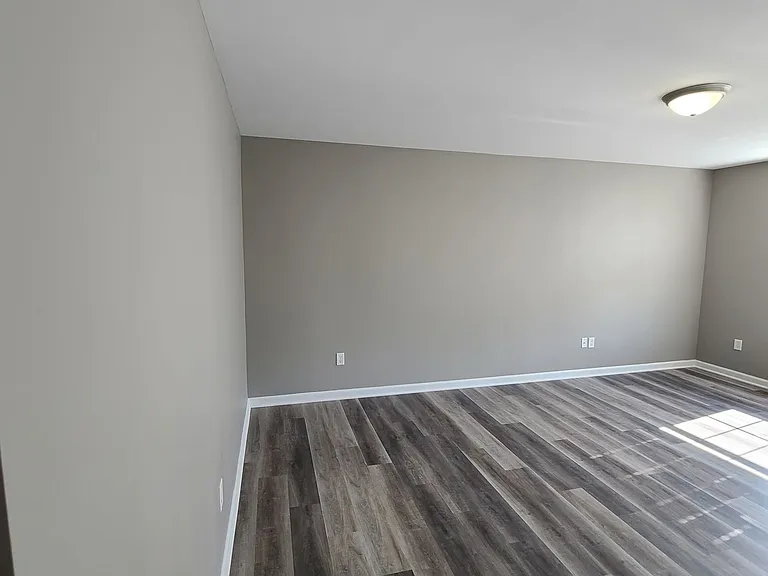 230 Crown Ct — Photo 19