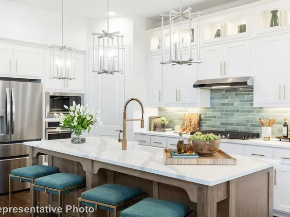 1900 Prickly Poppy Ct, Aubrey, TX 76227