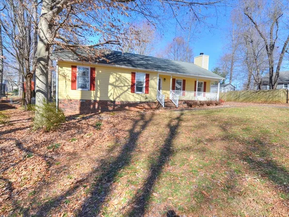 809 Hunters Run, Mebane, NC 27302