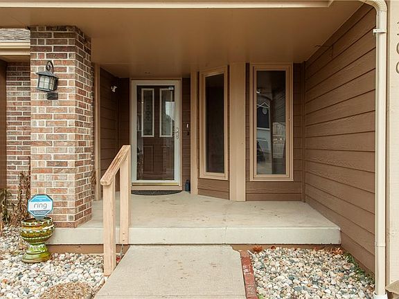 2nd image of 300 SE 25th St