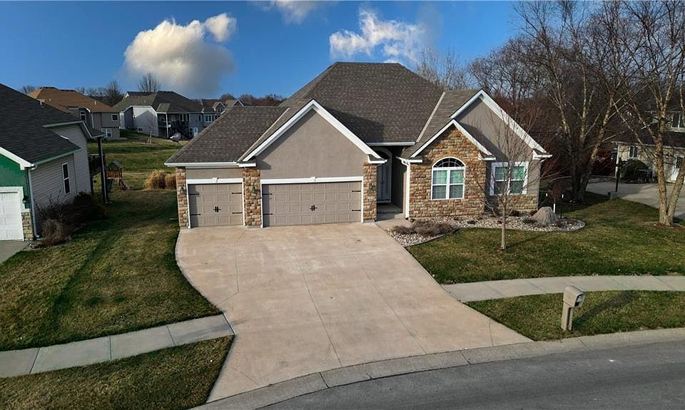 1st image of 4715 Corinth Dr