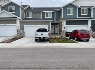 4801 E Lake Corner Dr, Eagle Mountain, UT 84020