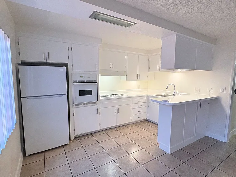 2 bed/1 bath in Beautiful Long Beach! — Photo 15