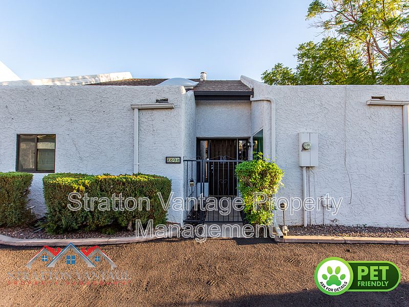 1st image of 1601 E Gardenia Ave