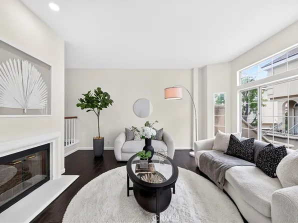 2825 Plaza Del Amo Unit 102, Torrance, CA 90503