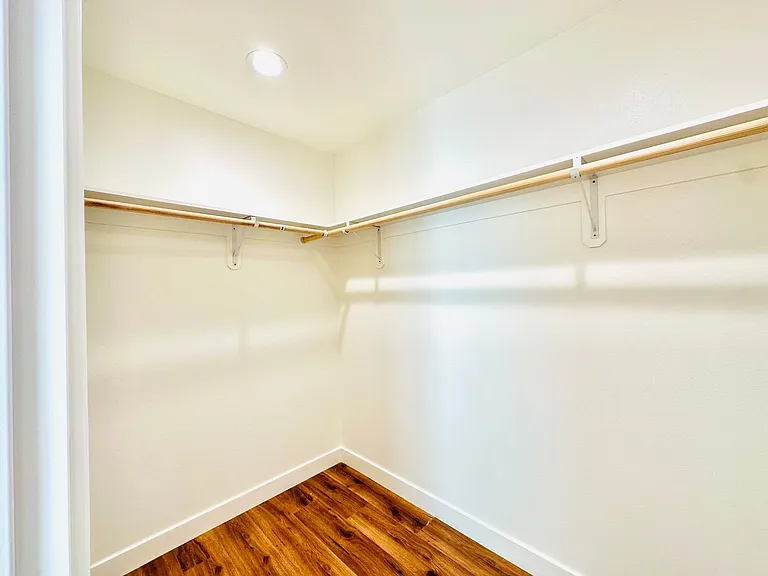 2932 Allred St — Photo 15