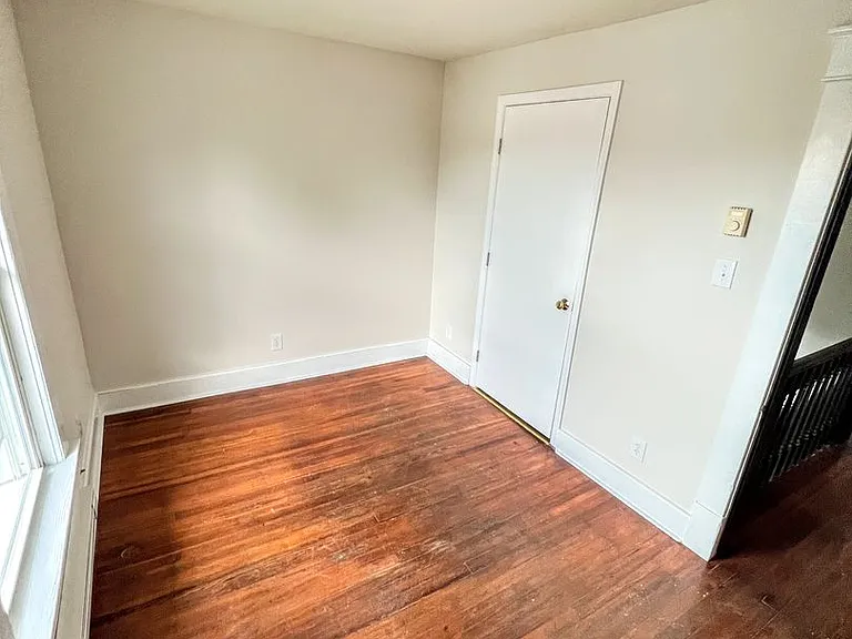 320 Kenyon St — Photo 11