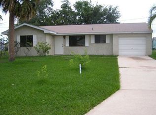 2046 7th Dr SW, Vero Beach, FL 32962