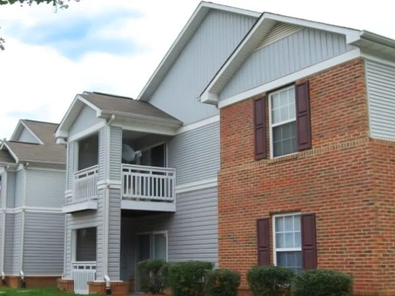 Ridge View Apartments — Photo 16