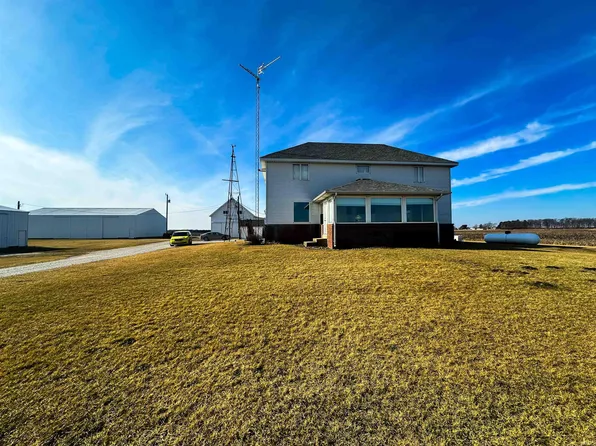 2673 S 100 W, Winamac, IN 46996