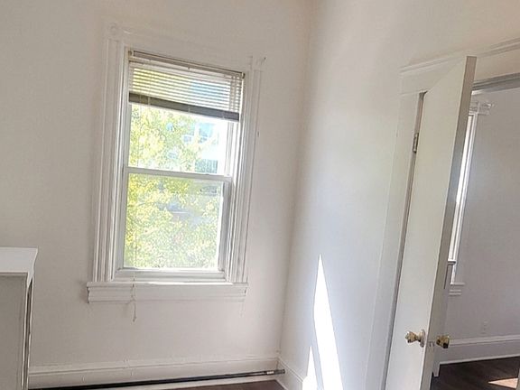 4th image of 5910 Riverdale Ave #3