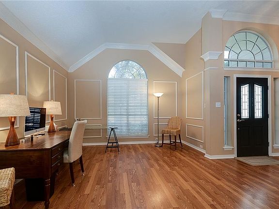 5th image of 1301 Pagewynne Dr