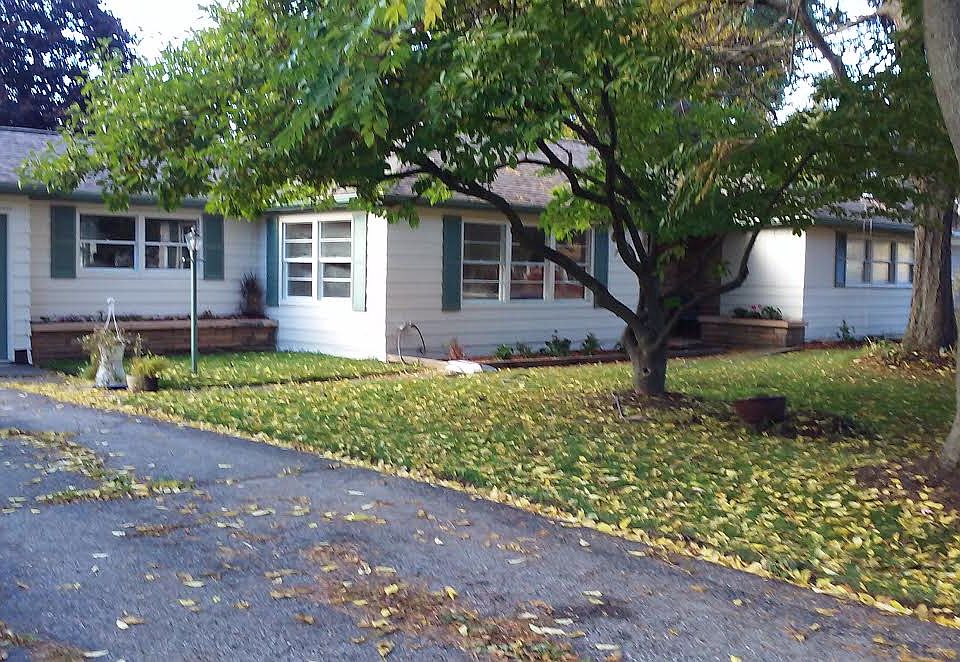 1st image of 3555 Garden Dr