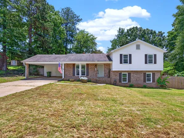 912 Incline Dr, Columbus, GA 31904