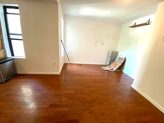 Rented by Lang Realty LLC | media 5