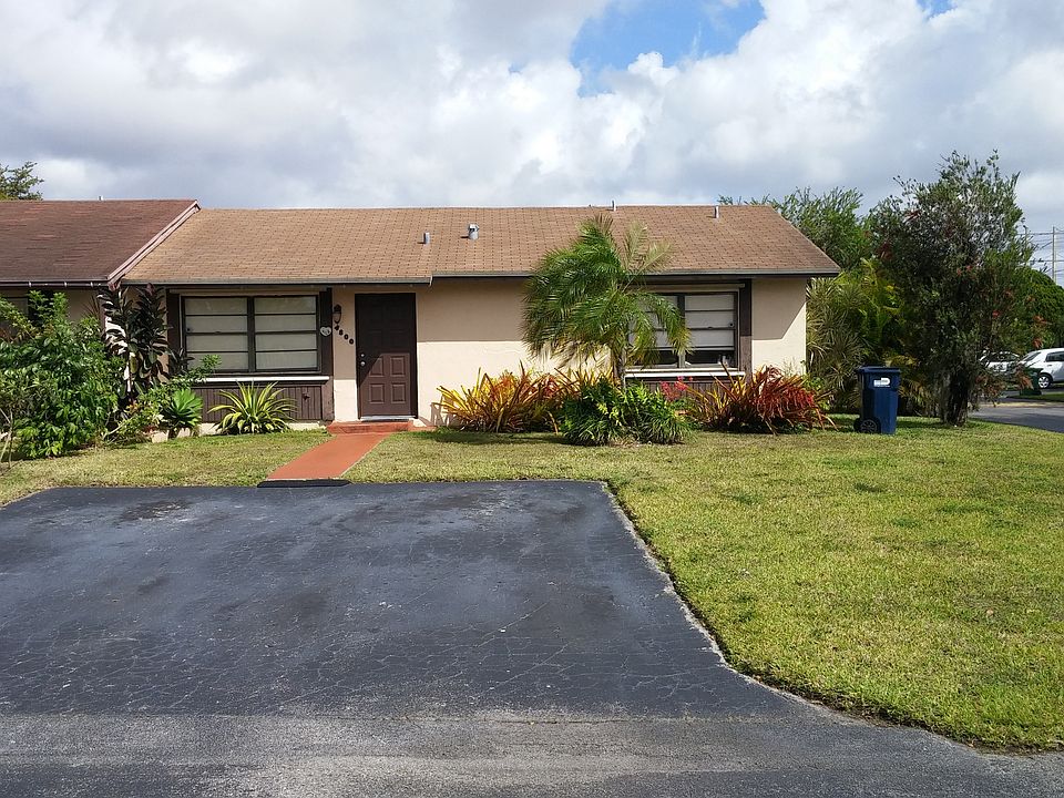 BEAUTIFUL AND RARE CORNER LOT