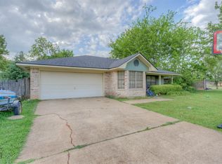 2621 Palmetto Dr, Bossier City, LA 71111