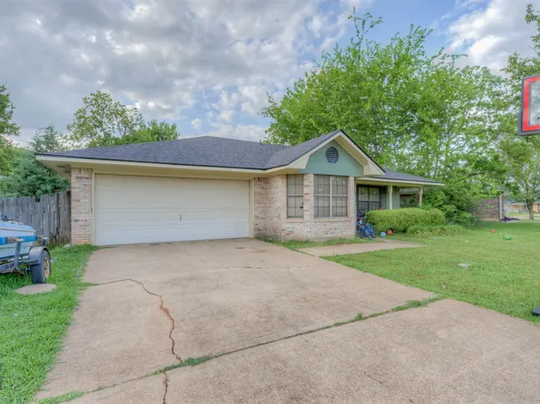 2621 Palmetto Dr, Bossier City, LA 71111
