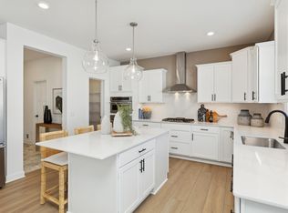 917 Milborne Ln NW, Rochester, MN 55901