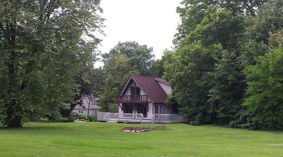 View of 2920 from yard