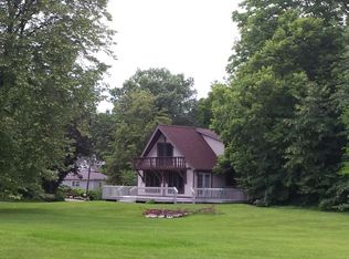 2920 Regner Rd, McHenry, IL 60051