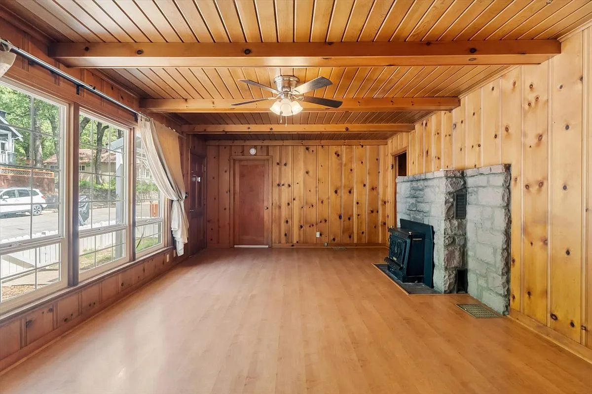 Castle Ave, Dunsmuir — Photo 3