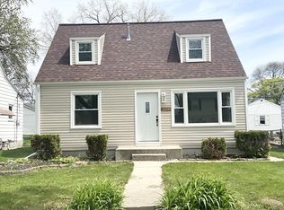 3718 N 98th St, Milwaukee, WI