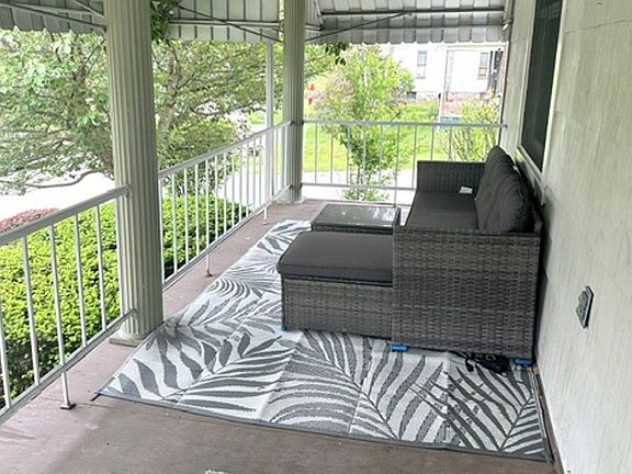 2nd image of 511 Waddell Ave