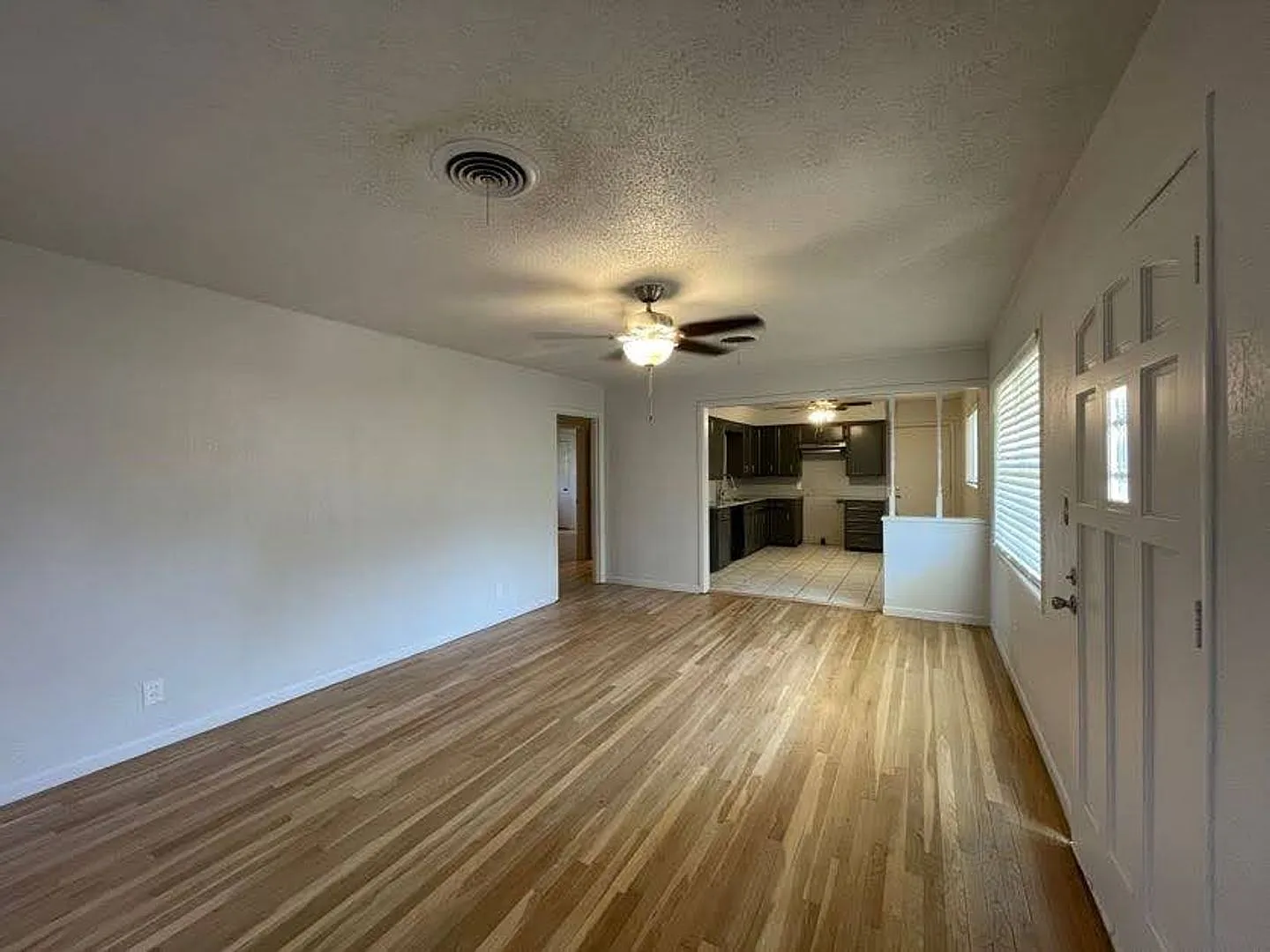 Style Meets SubstanceNewly Renovated 3BR/2BA in Lamesa — Photo 3