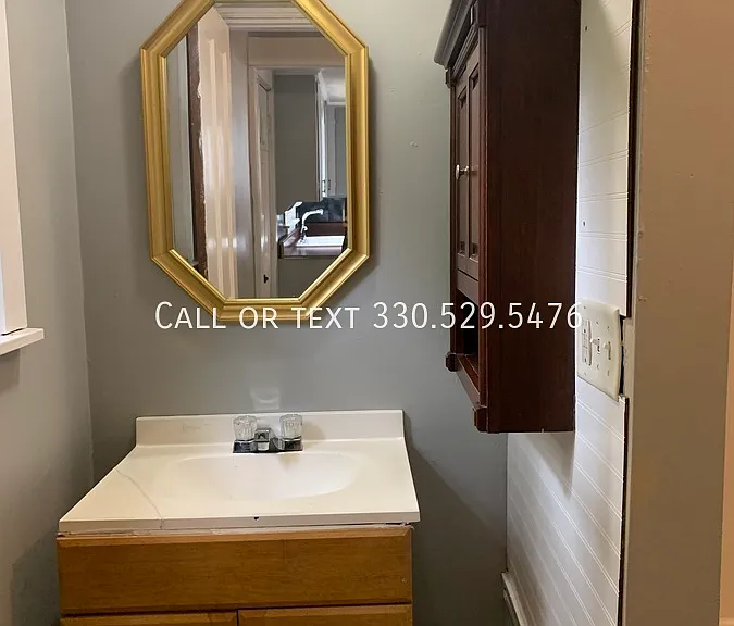 111 Maple Ave SE — Photo 9