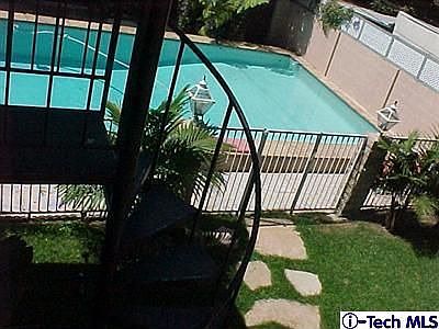 Flagstone Pool