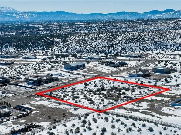 7922 Merrick St #15, Phelan, CA 92371