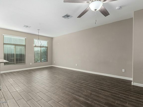 3rd image of 240 W JUNIPER Avenue #1058