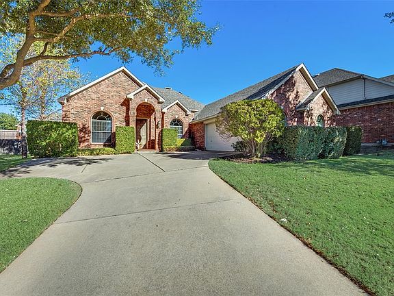 2nd image of 205 Carlow Ct