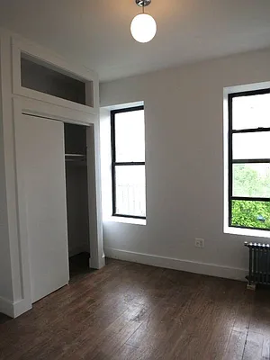 Rented by Bohemia Realty Group | media 37