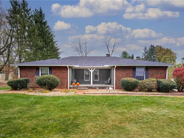 13055 Unity Rd, New Springfield, OH 44443