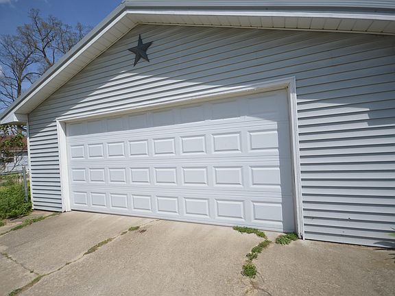 4th image of 7765 N Tecumseh Rd