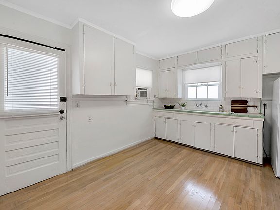 Kitchen with space for a small dining table