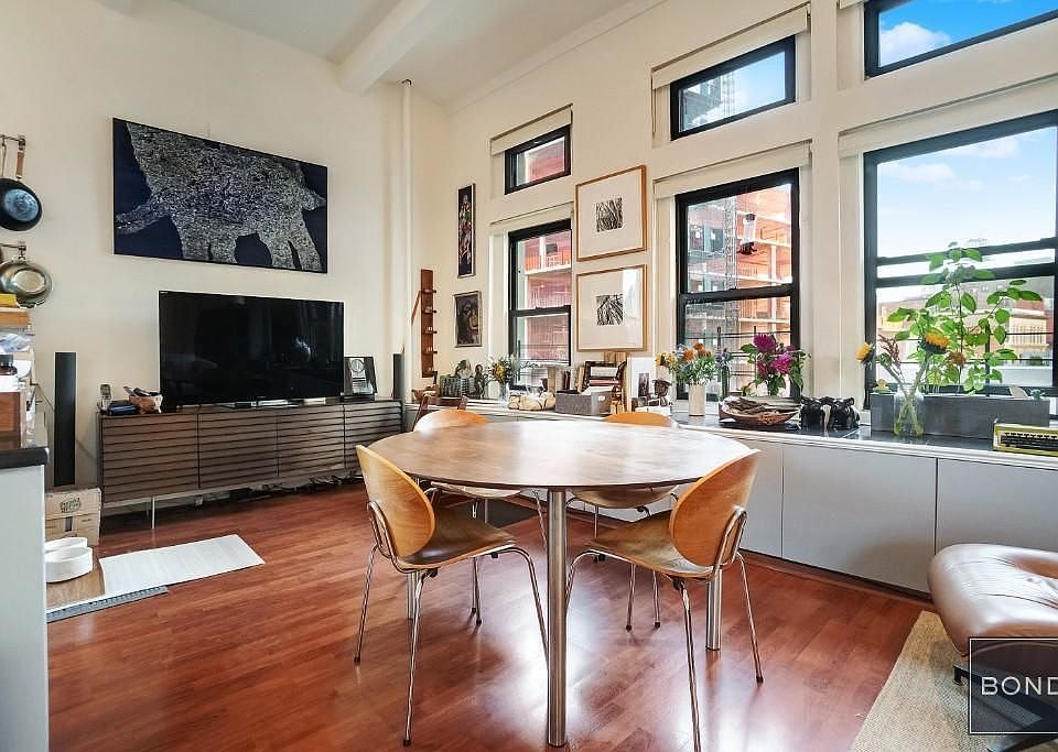 1st image of 810 Broadway APT 7