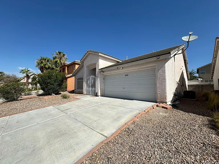 9450 Hanta Ave — Photo 2