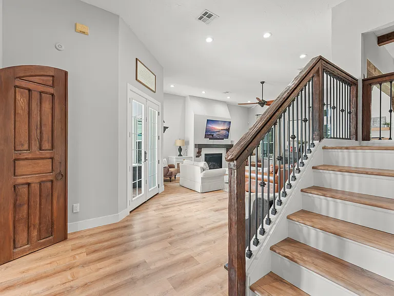 9720 Covent Garden Dr — Photo 22