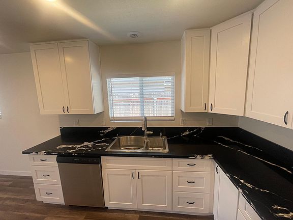 5th image of 5023 Dawne St
