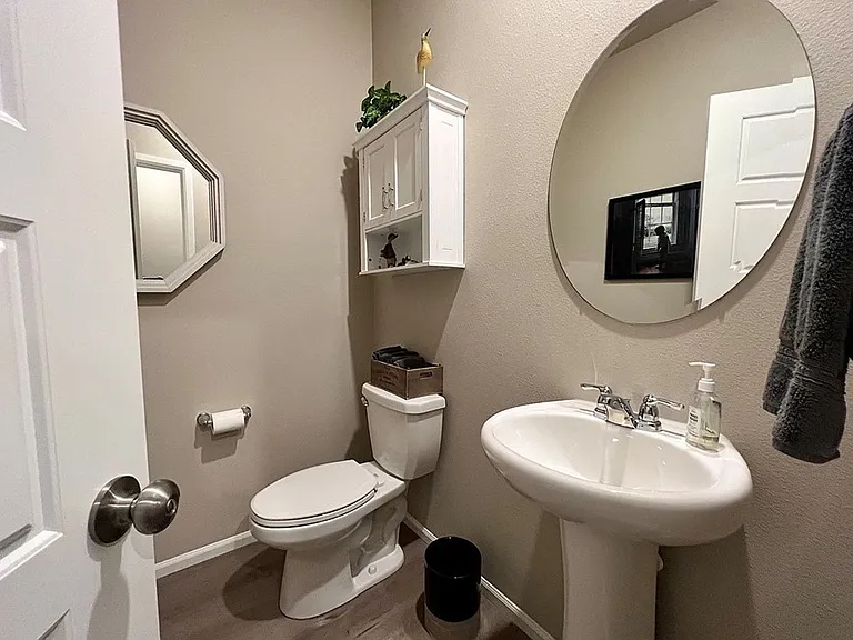 32683 Tolmie Ln — Photo 9