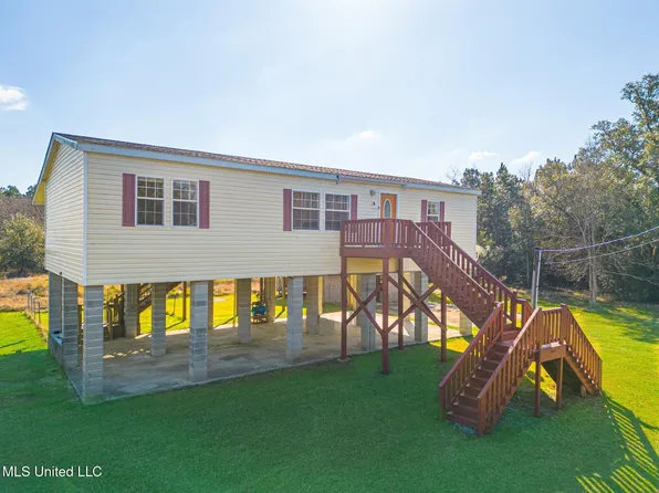 4170 39th St, Bay Saint Louis, MS 39520
