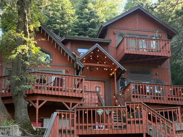 24573 Altdorf Dr, Crestline, CA 92325