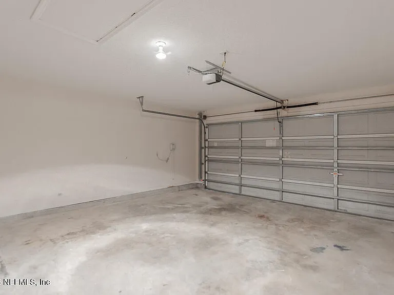 684 Sid Dr — Photo 37