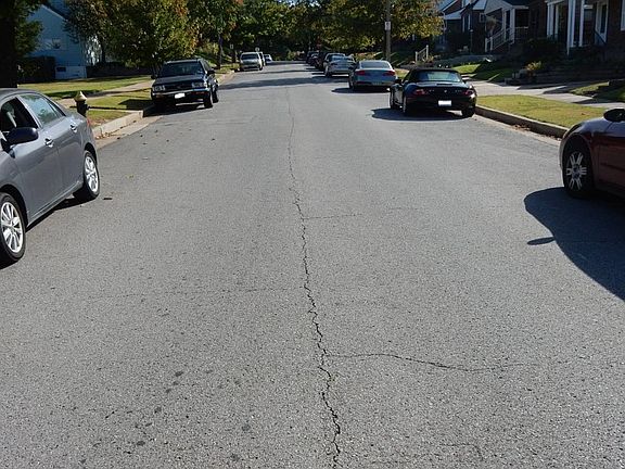 5th image of 6804 Sutherland Ave